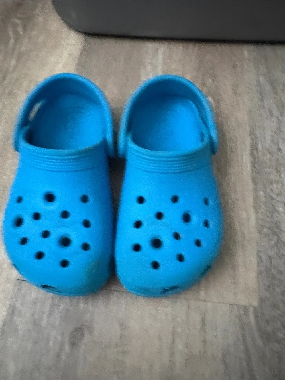 CROCS Kids Classic Clog in Bright Blue